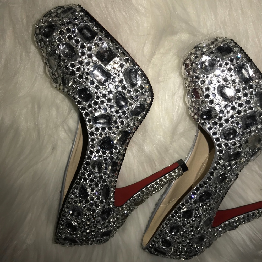 Heels - Picture 5 of 7